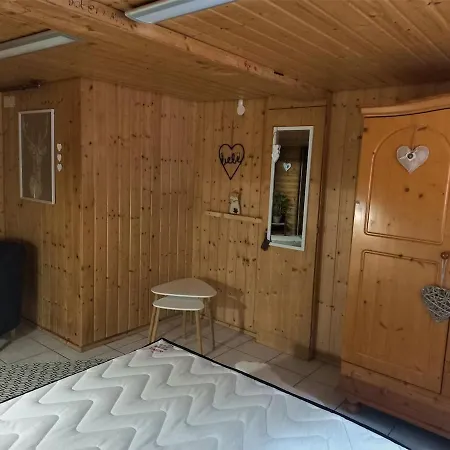Le Du Chalet Puttelange-aux-Lacs